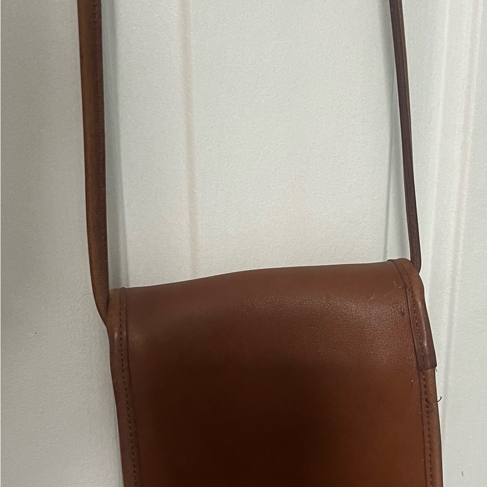 Vintage Coach Brown Leather Crossbody Bag - Picture 9 of 10